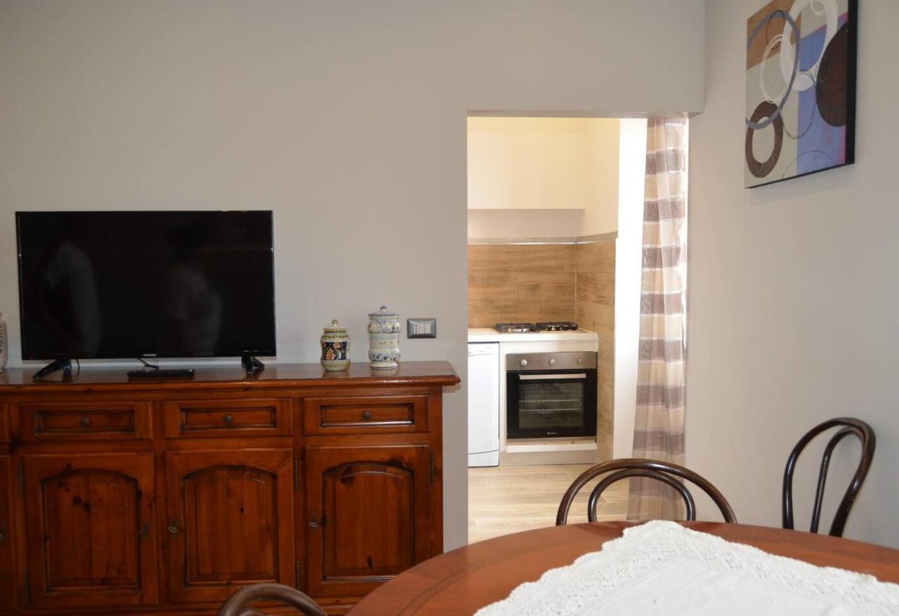 Bed and Breakfast Le Scalette La Maddalena  Exteriér fotografie